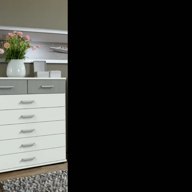 Elmridge White/Grey 5+2 chest Of Drawers