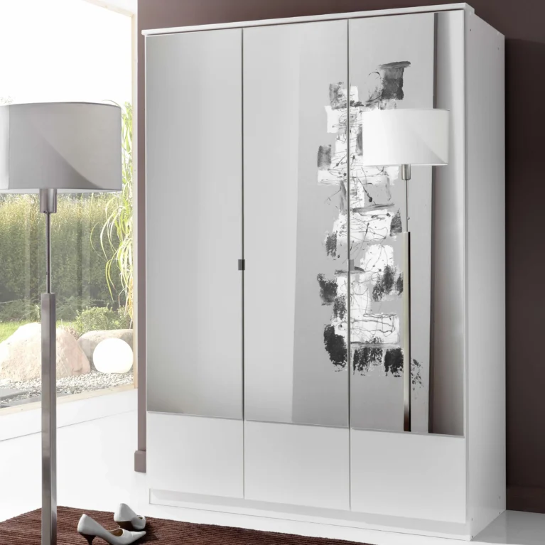 Grantham 3 Door wardrobe White | 135 CM